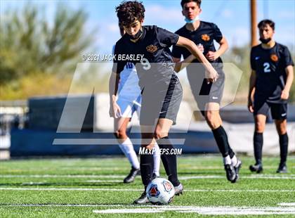 Thumbnail 3 in Salpointe Catholic vs. Walden Grove (AIA 4A Final) photogallery.