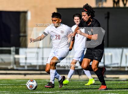 Thumbnail 2 in Salpointe Catholic vs. Walden Grove (AIA 4A Final) photogallery.
