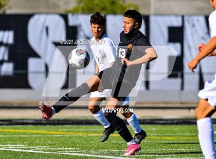 Thumbnail 2 in Salpointe Catholic vs. Walden Grove (AIA 4A Final) photogallery.