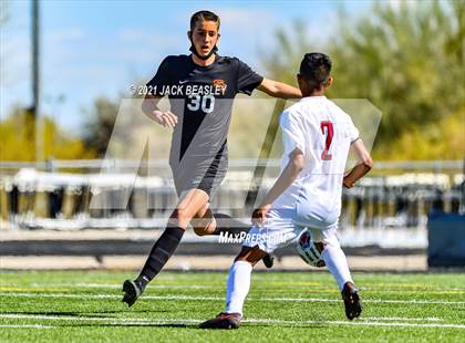 Thumbnail 2 in Salpointe Catholic vs. Walden Grove (AIA 4A Final) photogallery.
