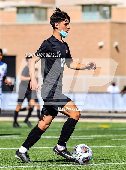 Thumbnail 3 in Salpointe Catholic vs. Walden Grove (AIA 4A Final) photogallery.