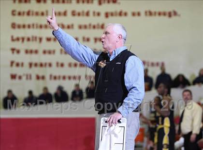 Thumbnail 1 in St. Anthony coach Bob Hurley @ MaxPreps Holiday Classic photogallery.