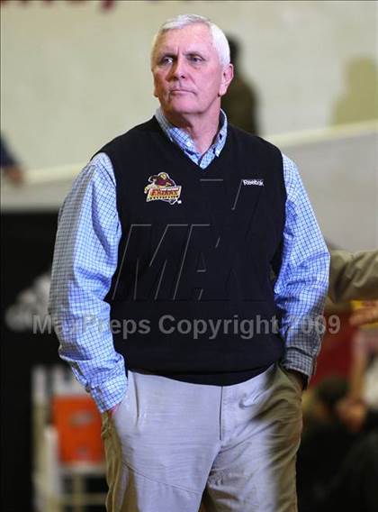 Thumbnail 1 in St. Anthony coach Bob Hurley @ MaxPreps Holiday Classic photogallery.