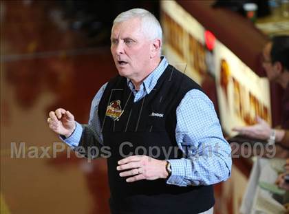 Thumbnail 1 in St. Anthony coach Bob Hurley @ MaxPreps Holiday Classic photogallery.