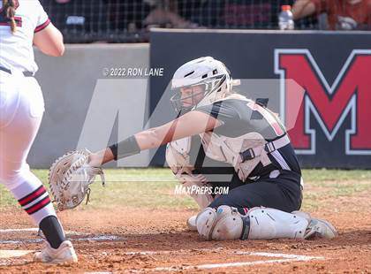 Thumbnail 2 in Yukon vs Mustang (OSSAA 6A Region 1 Final) photogallery.
