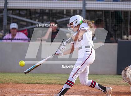 Thumbnail 3 in Yukon vs Mustang (OSSAA 6A Region 1 Final) photogallery.