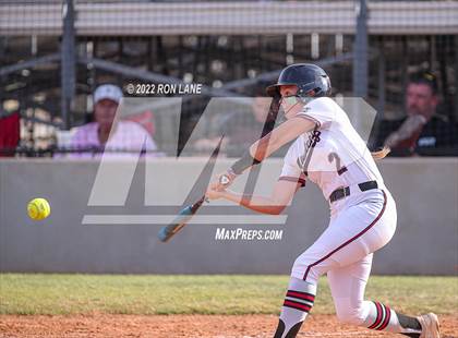 Thumbnail 2 in Yukon vs Mustang (OSSAA 6A Region 1 Final) photogallery.