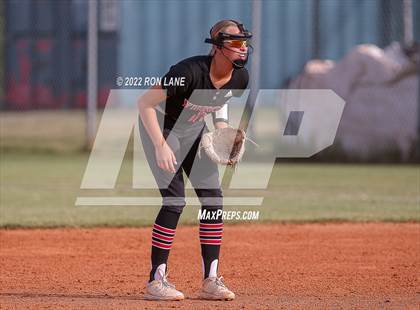 Thumbnail 2 in Yukon vs Mustang (OSSAA 6A Region 1 Final) photogallery.