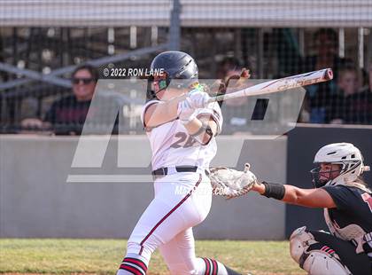 Thumbnail 2 in Yukon vs Mustang (OSSAA 6A Region 1 Final) photogallery.