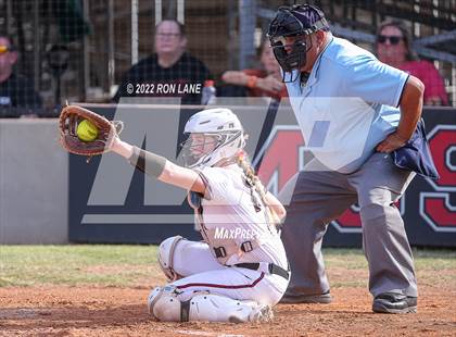 Thumbnail 1 in Yukon vs Mustang (OSSAA 6A Region 1 Final) photogallery.