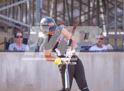 Thumbnail 2 in Yukon vs Mustang (OSSAA 6A Region 1 Final) photogallery.