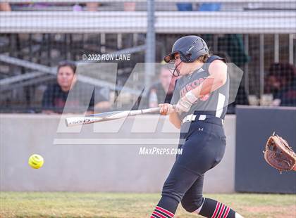 Thumbnail 3 in Yukon vs Mustang (OSSAA 6A Region 1 Final) photogallery.
