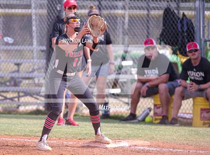 Thumbnail 3 in Yukon vs Mustang (OSSAA 6A Region 1 Final) photogallery.