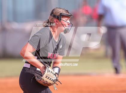 Thumbnail 3 in Yukon vs Mustang (OSSAA 6A Region 1 Final) photogallery.
