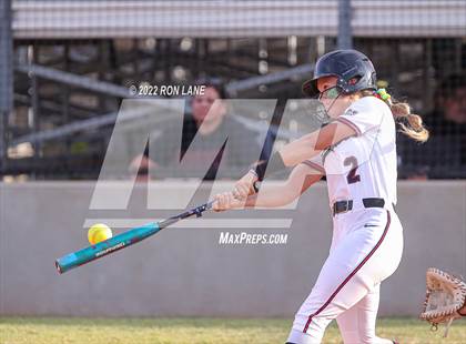 Thumbnail 2 in Yukon vs Mustang (OSSAA 6A Region 1 Final) photogallery.