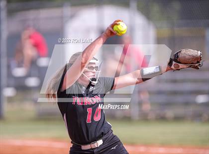 Thumbnail 3 in Yukon vs Mustang (OSSAA 6A Region 1 Final) photogallery.