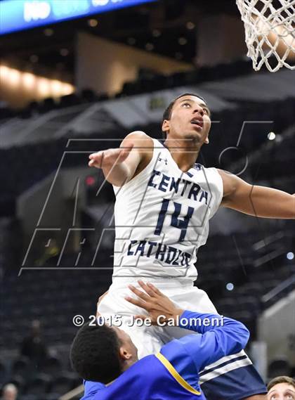 Thumbnail 3 in Central Catholic vs Clemens (AT&T Center) photogallery.