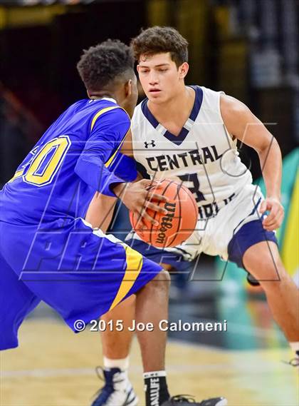Thumbnail 2 in Central Catholic vs Clemens (AT&T Center) photogallery.