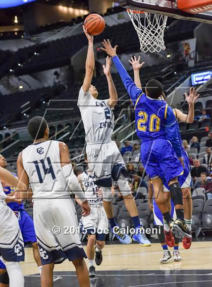 Thumbnail 3 in Central Catholic vs Clemens (AT&T Center) photogallery.