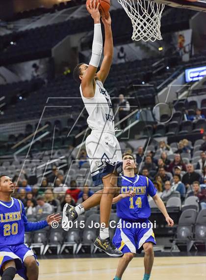Thumbnail 2 in Central Catholic vs Clemens (AT&T Center) photogallery.