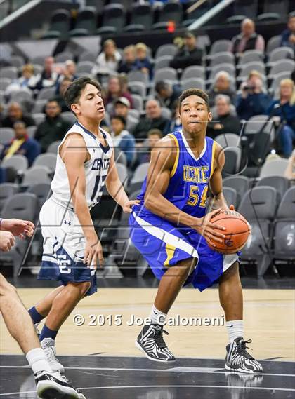 Thumbnail 2 in Central Catholic vs Clemens (AT&T Center) photogallery.