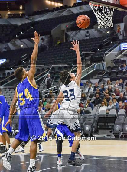 Thumbnail 3 in Central Catholic vs Clemens (AT&T Center) photogallery.