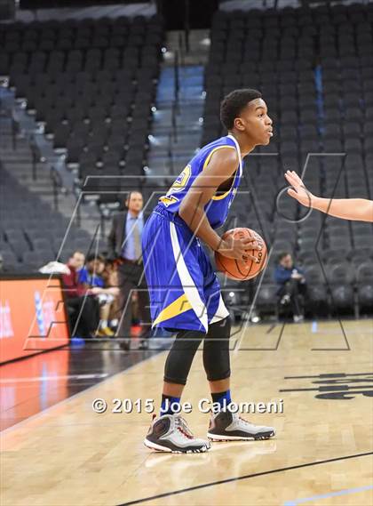 Thumbnail 3 in Central Catholic vs Clemens (AT&T Center) photogallery.