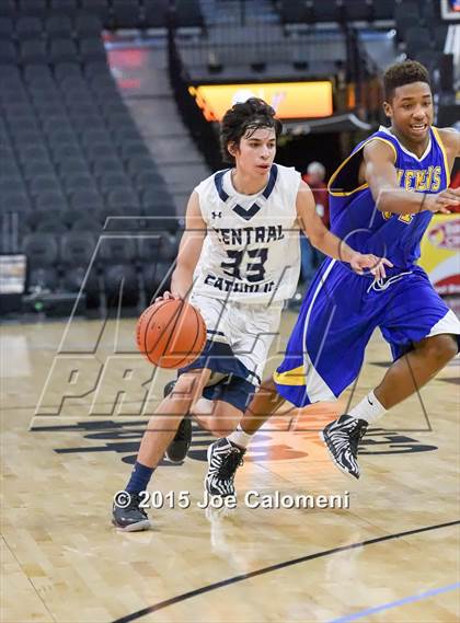 Thumbnail 3 in Central Catholic vs Clemens (AT&T Center) photogallery.