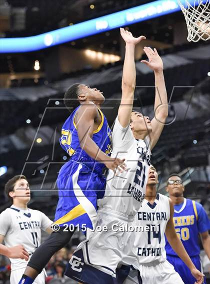 Thumbnail 1 in Central Catholic vs Clemens (AT&T Center) photogallery.