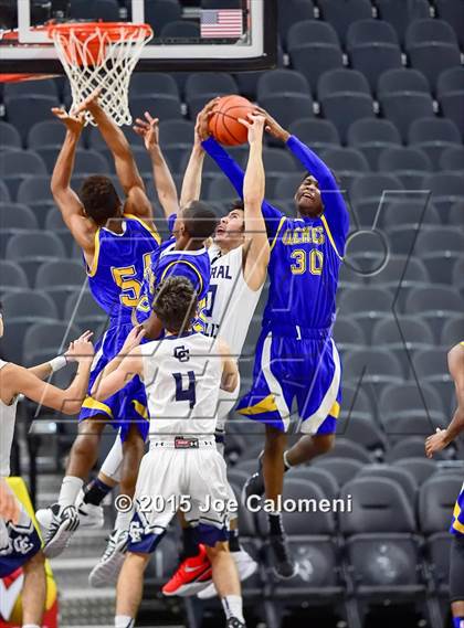 Thumbnail 3 in Central Catholic vs Clemens (AT&T Center) photogallery.
