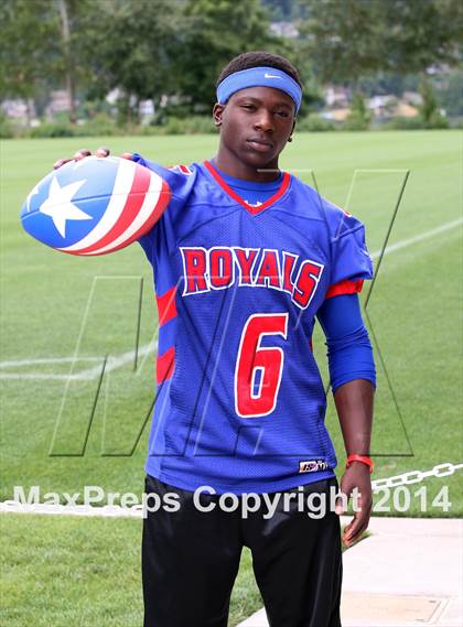 Thumbnail 2 in Kent-Meridian (USA Football/MaxPreps Media Day Event) photogallery.