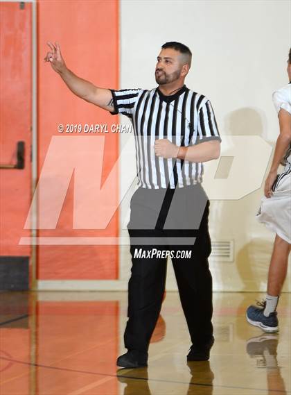 Thumbnail 3 in El Rancho vs. Gabrielino (Poly Tournament) photogallery.
