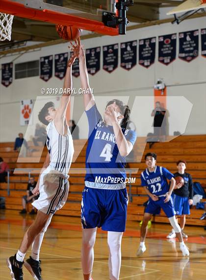 Thumbnail 3 in El Rancho vs. Gabrielino (Poly Tournament) photogallery.