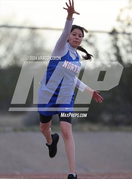 Thumbnail 2 in Estrella Foothills Invitational photogallery.