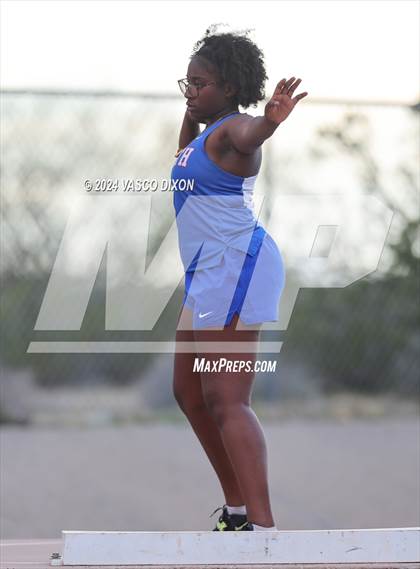 Thumbnail 1 in Estrella Foothills Invitational photogallery.