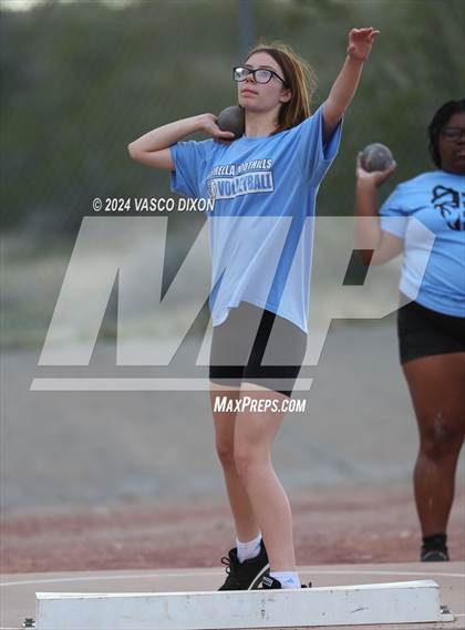 Thumbnail 3 in Estrella Foothills Invitational photogallery.