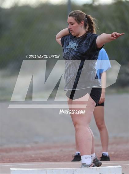 Thumbnail 1 in Estrella Foothills Invitational photogallery.