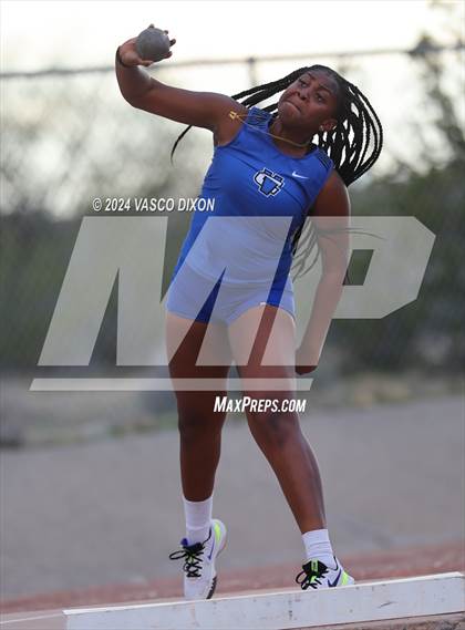 Thumbnail 2 in Estrella Foothills Invitational photogallery.