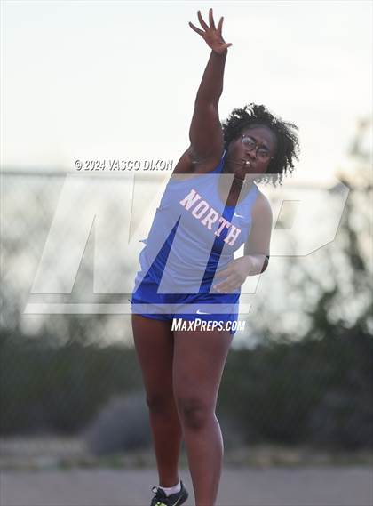 Thumbnail 2 in Estrella Foothills Invitational photogallery.