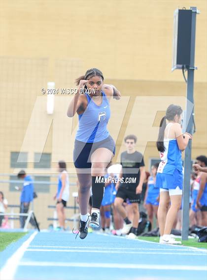 Thumbnail 1 in Estrella Foothills Invitational photogallery.