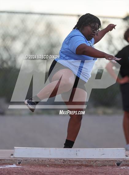 Thumbnail 3 in Estrella Foothills Invitational photogallery.