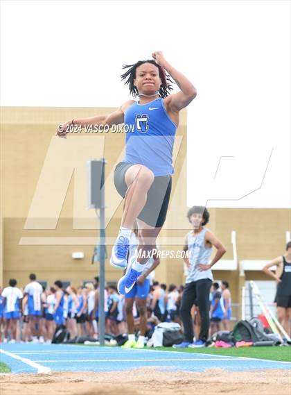 Thumbnail 2 in Estrella Foothills Invitational photogallery.