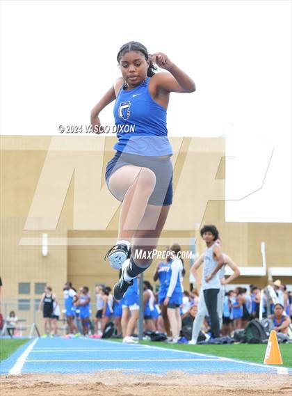 Thumbnail 1 in Estrella Foothills Invitational photogallery.