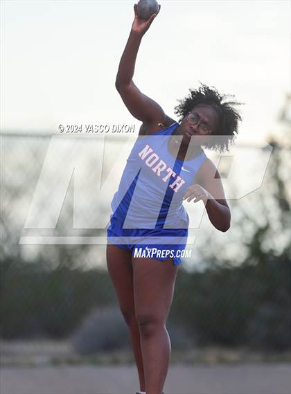 Thumbnail 1 in Estrella Foothills Invitational photogallery.