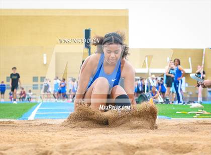 Thumbnail 2 in Estrella Foothills Invitational photogallery.