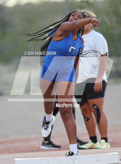 Thumbnail 2 in Estrella Foothills Invitational photogallery.