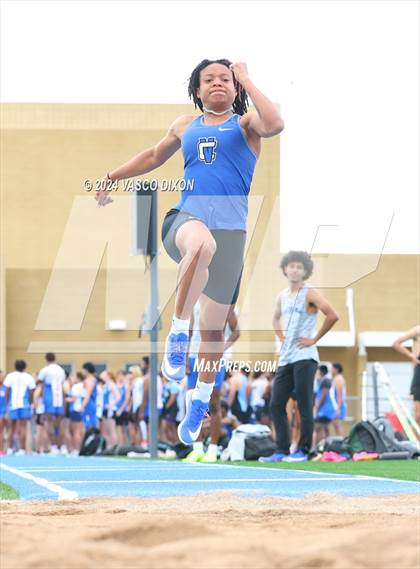 Thumbnail 1 in Estrella Foothills Invitational photogallery.