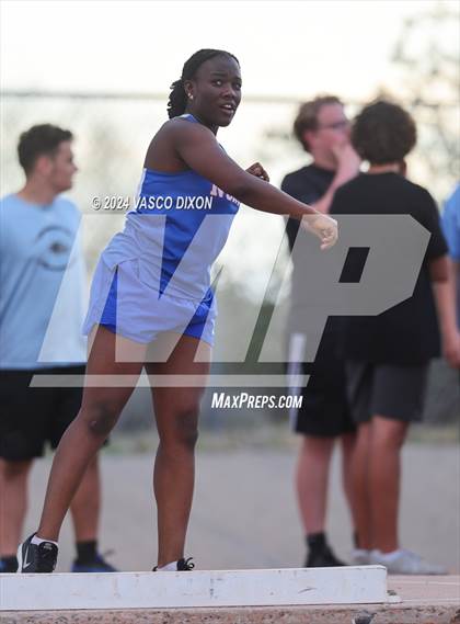 Thumbnail 2 in Estrella Foothills Invitational photogallery.