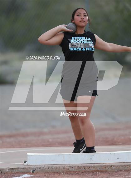 Thumbnail 2 in Estrella Foothills Invitational photogallery.