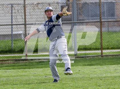 Thumbnail 2 in Hunter @ Hillcrest photogallery.